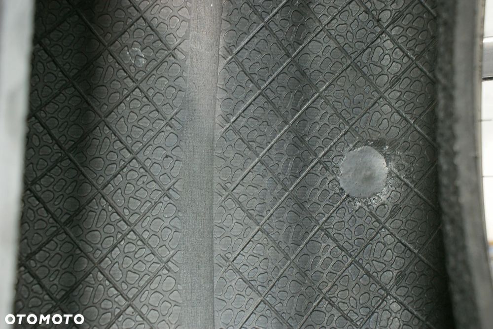 235/55R18 Goodyear EfficientGrip 2 SUV , 2022r 7,9mm - 3