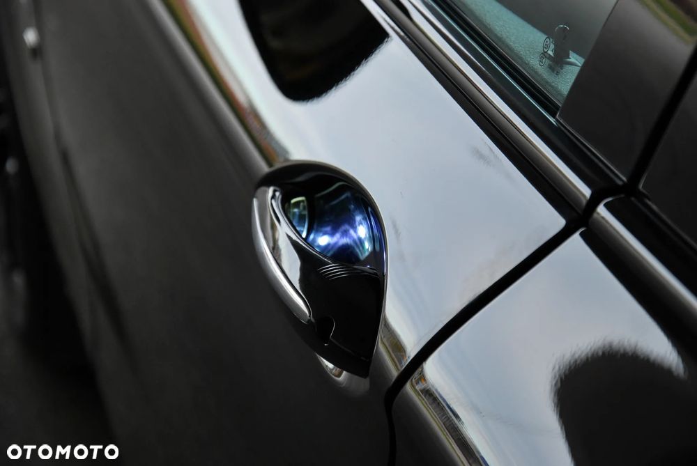 BMW Seria 5 525d xDrive - 15