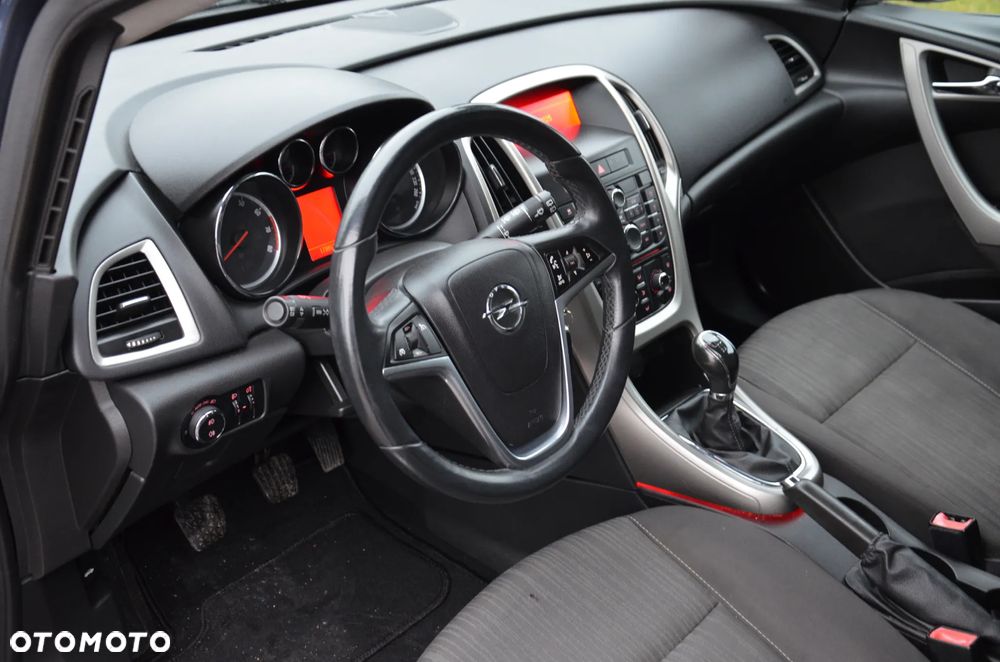Opel Astra 1.6 150 Jahre - 21
