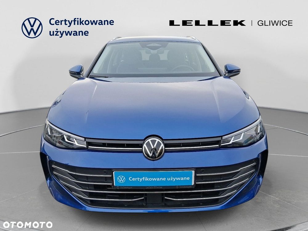 Volkswagen Passat - 2