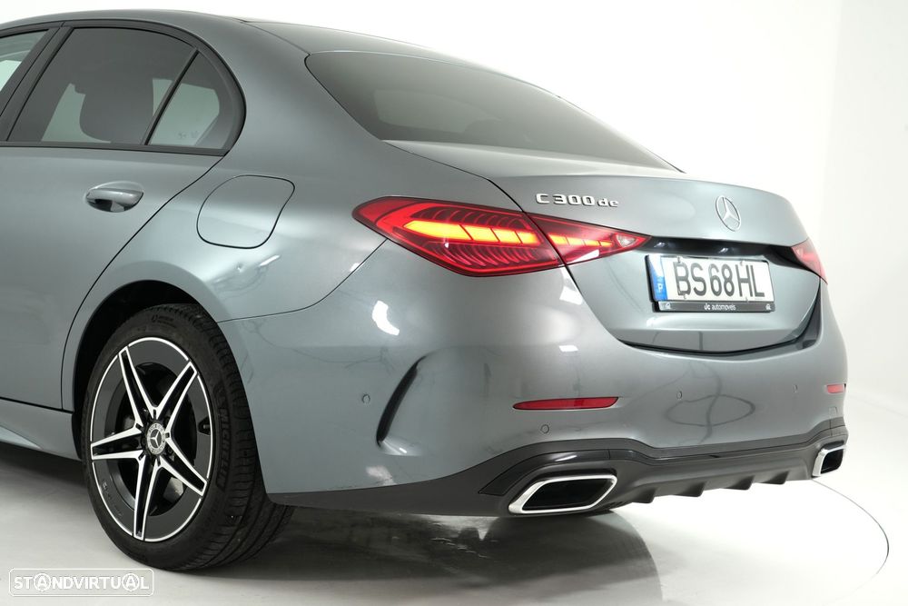 Mercedes-Benz C 300 de AMG Line - 18