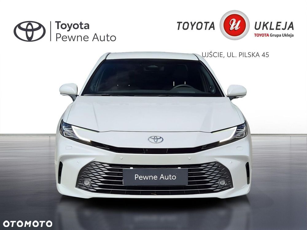 Toyota Camry - 6