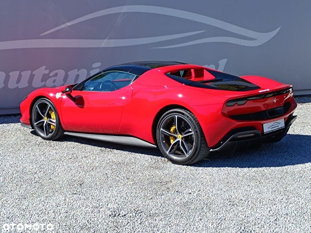 Ferrari 296 GTS - 37