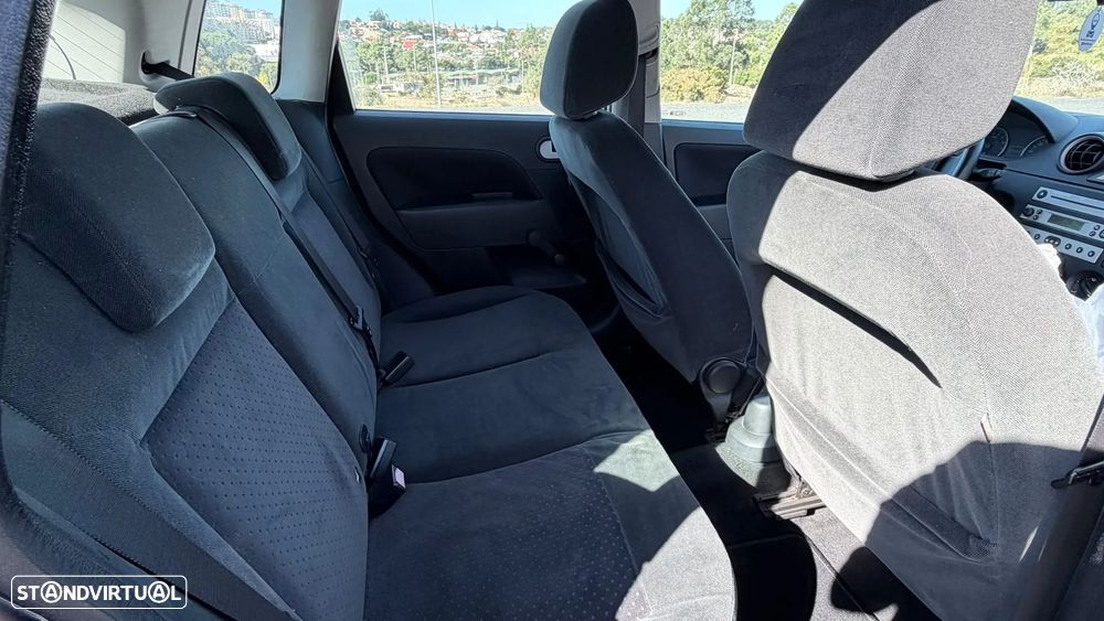 Ford Fiesta - 16