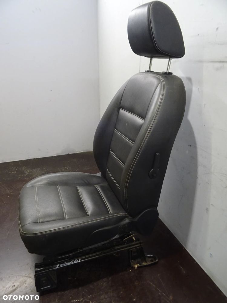 FORD KUGA MK1 08-13 2.0 TDCI 140KM FOTEL PRAWY LEWY PRZÓD PRZEDNI - 4