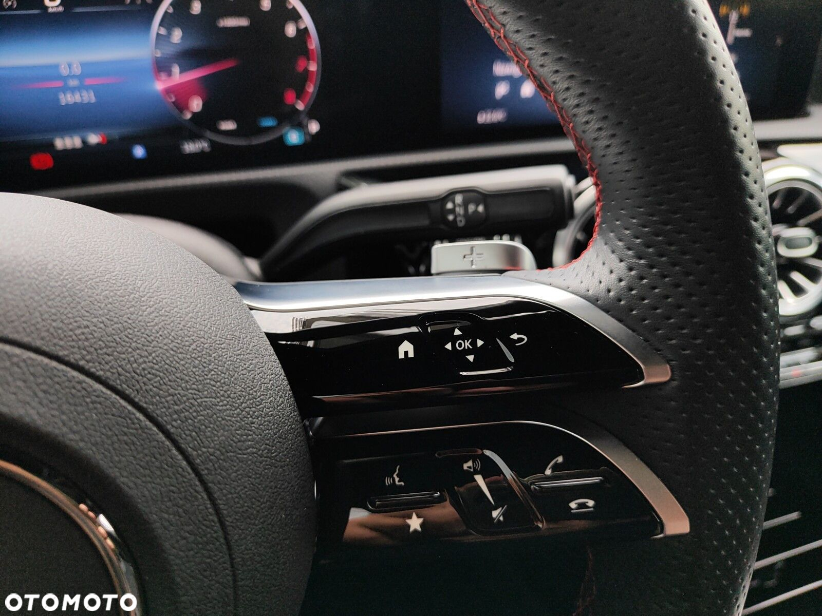 Mercedes-Benz CLA 200 AMG Line 7G-DCT - 21
