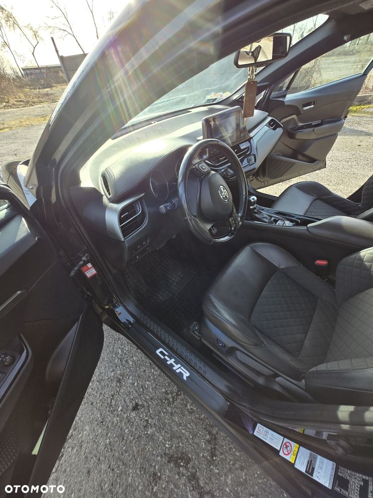 Toyota C-HR - 8