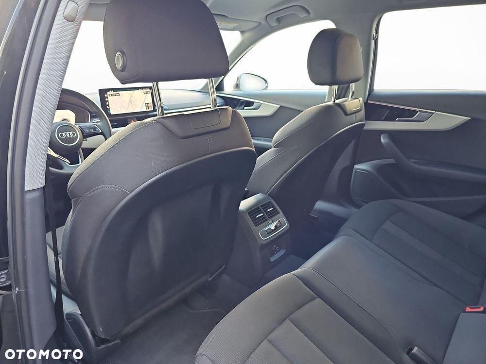 Audi A4 Avant - 32
