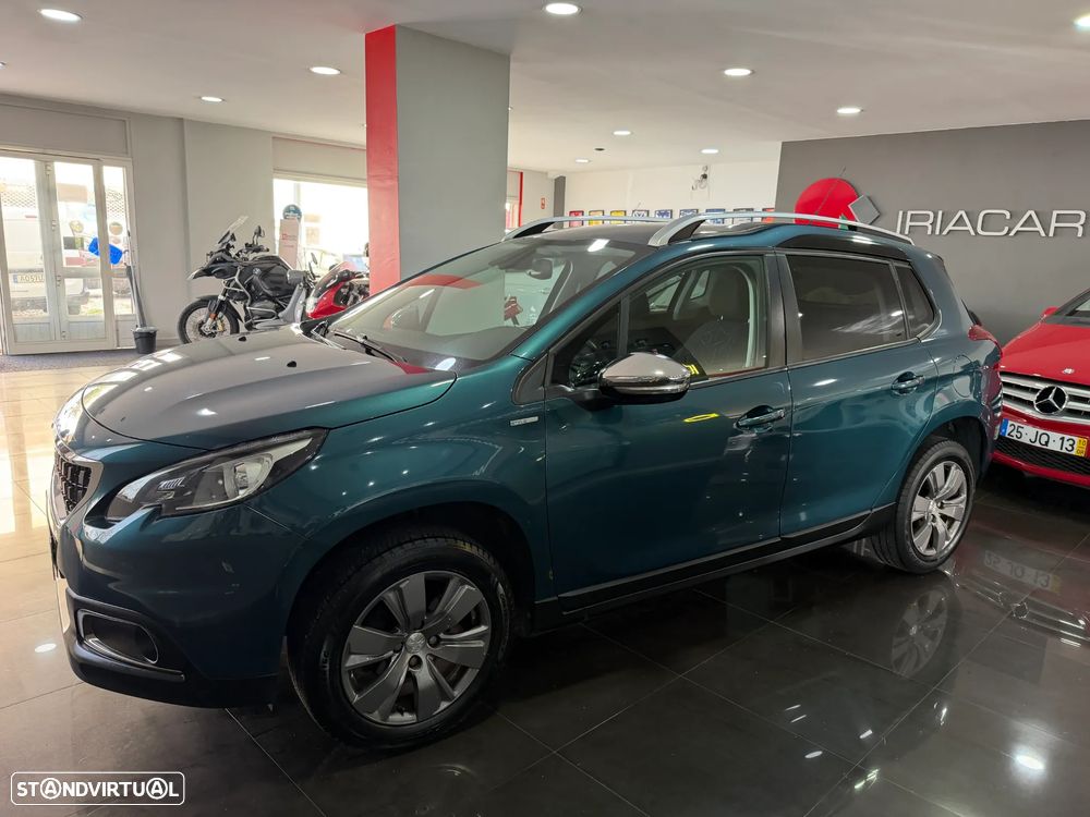 Peugeot 2008 1.2 PureTech Style - 9