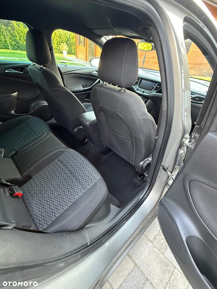 Opel Astra 1.6 CDTI Dynamic S&S - 20