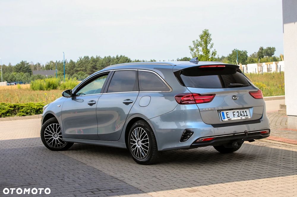 Kia Ceed 1.6 CRDi DCT Platinum Edition - 16