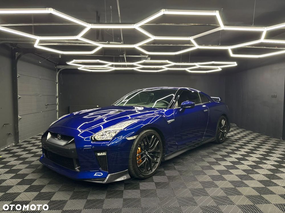 Nissan GT-R Prestige - 1