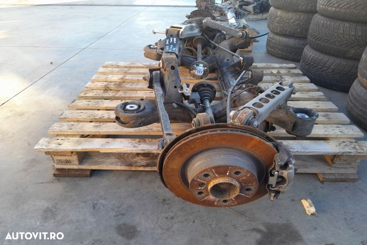 Punte spate BMW Seria 3 E90 [2004 - 2010] Sedan 318d MT (143 hp) - 5