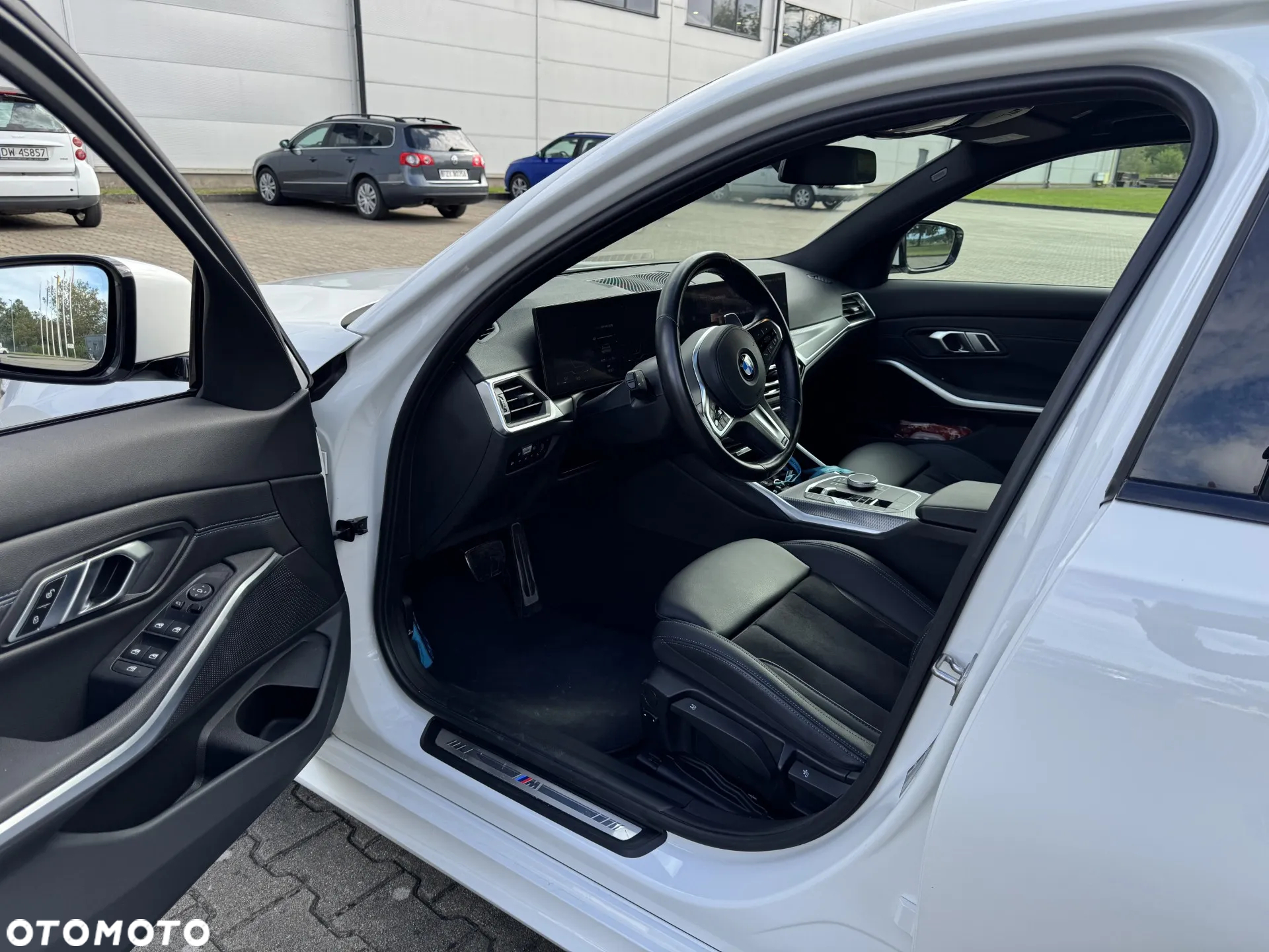 BMW Seria 3 318i - 23