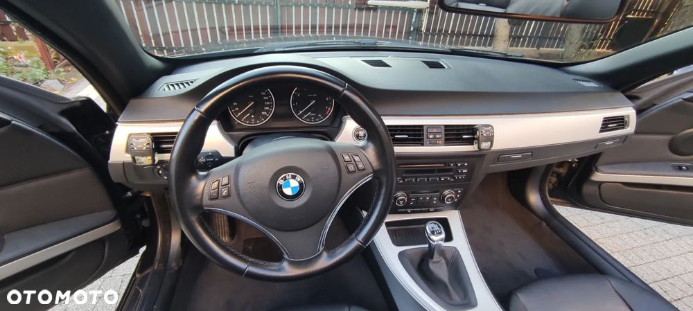 BMW Seria 3 320i - 28