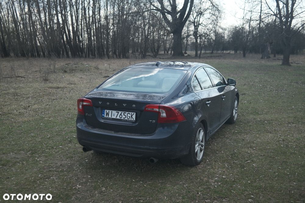 Volvo S60 2.5 T5 - 8