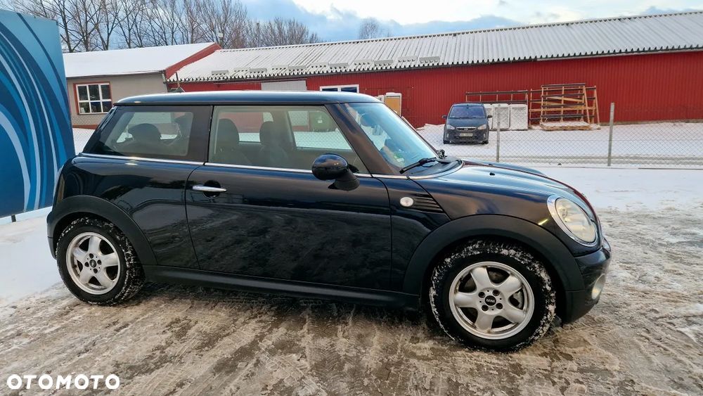 MINI Cooper Standard - 8