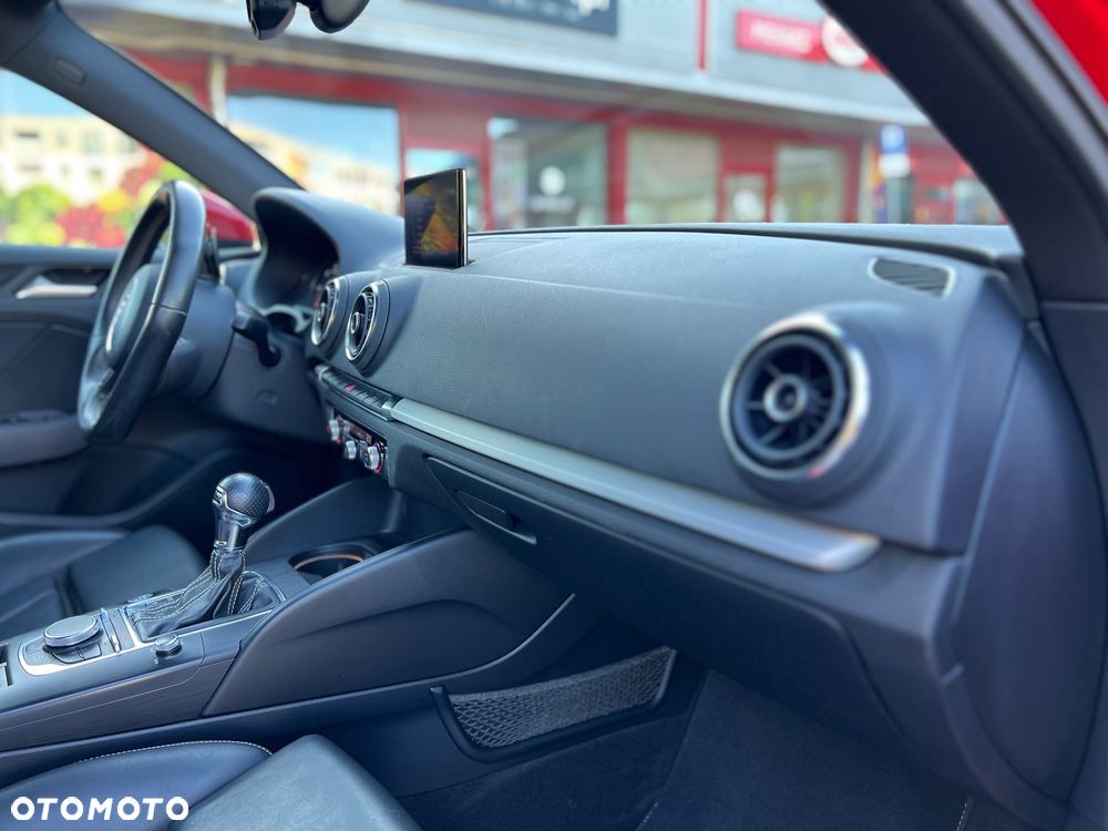 Audi A3 Sportback 2.0 TDI S tronic S line Sportpaket - 11