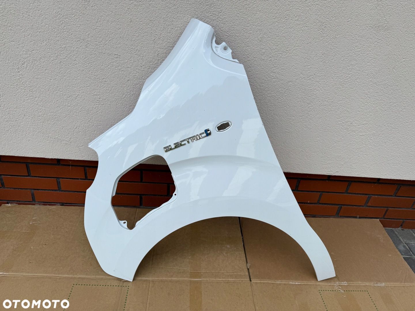 E-Jumpy III Proace Expert EV Vivaro elektryk blotnik lewy przod demontaz - 1