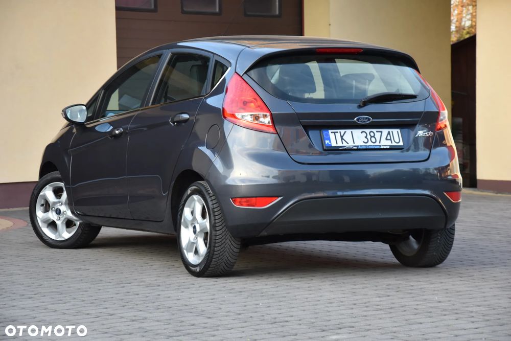 Ford Fiesta 1.25 Titanium EU5 - 9