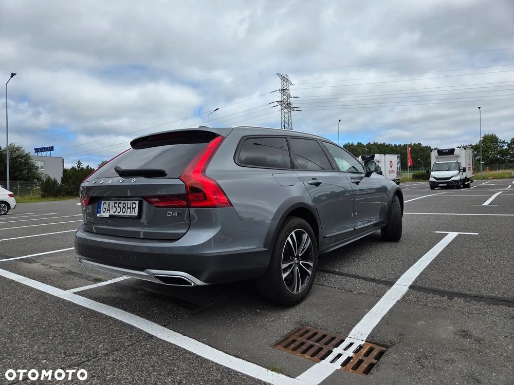 Volvo V90 D4 AWD Geartronic Inscription - 3