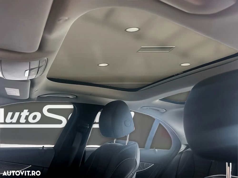 Mercedes-Benz E 300 de Aut. - 12