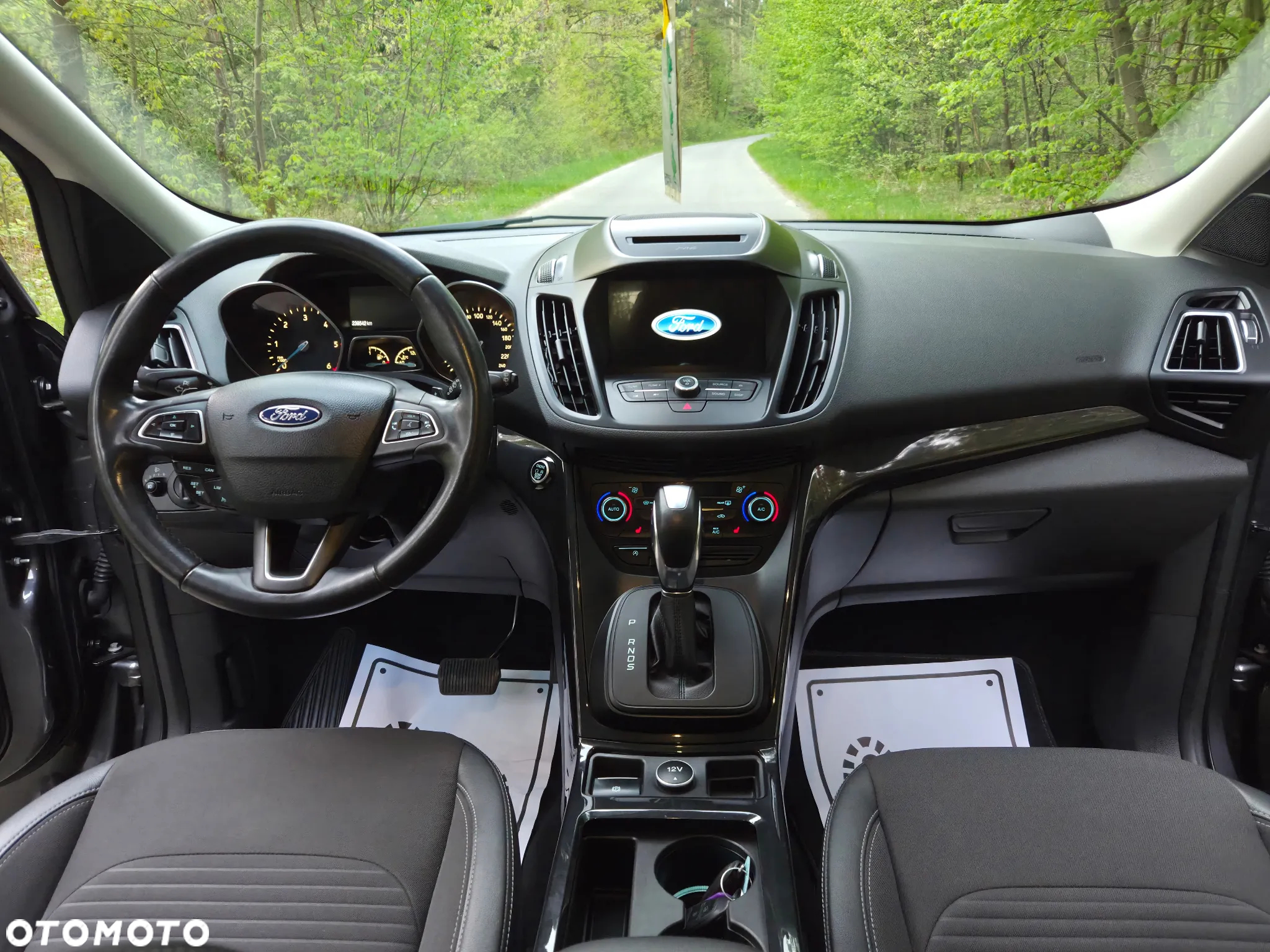 Ford Kuga 1.5 TDCi 2x4 Cool & Connect - 15