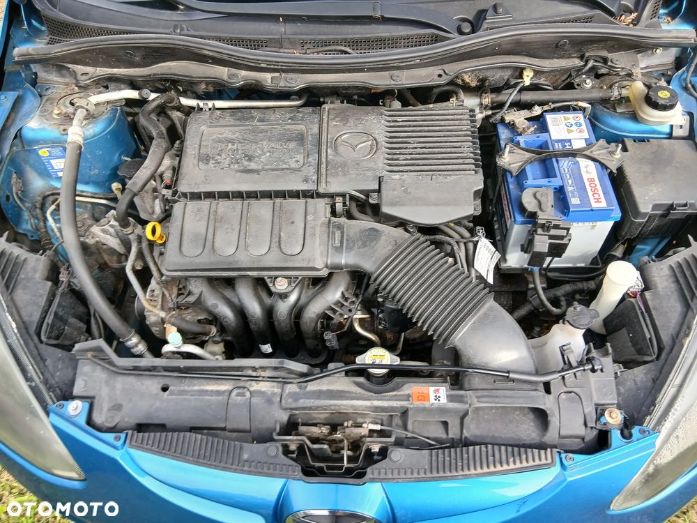 Mazda 2 - 16