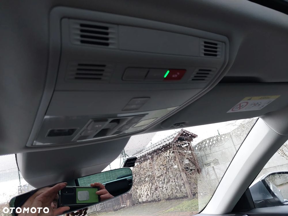 Skoda Superb 2.0 TDI 4x4 L&K DSG - 23