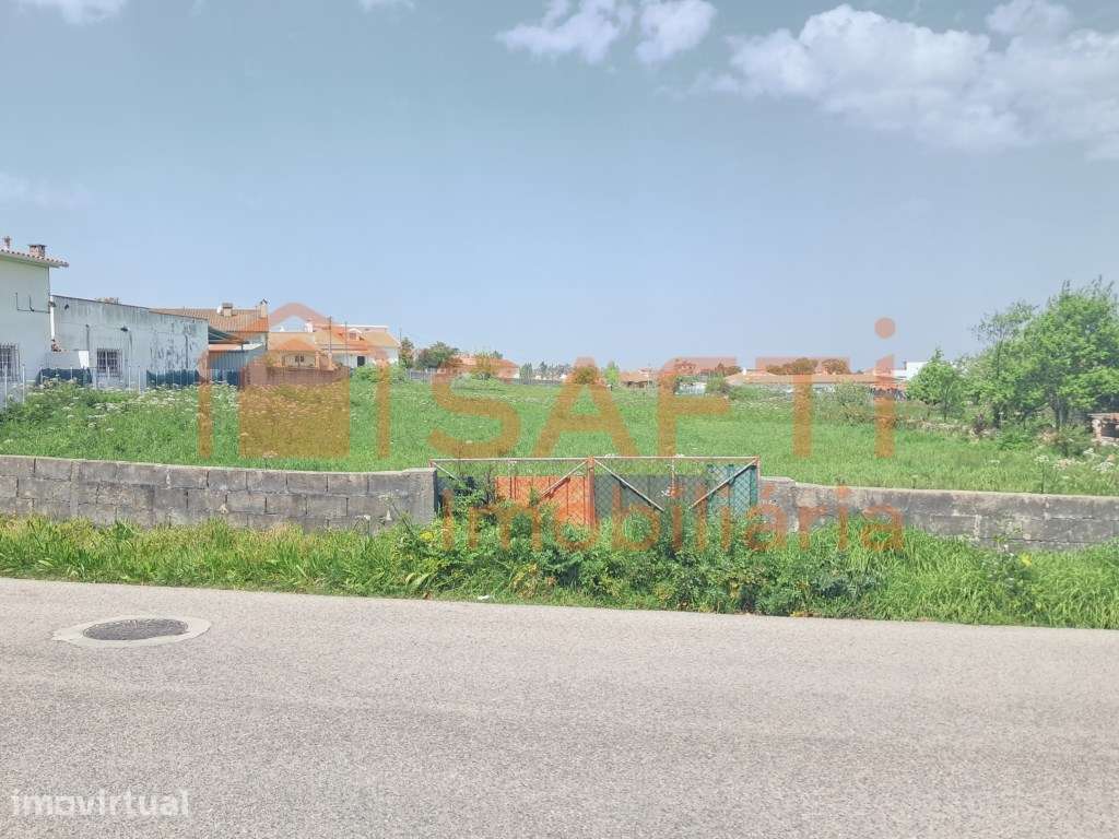 TERRENO CONSTRUÍVEL, com 4.870m2 e 2 frentes de estrada em zona cen... - Grande imagem: 2/13