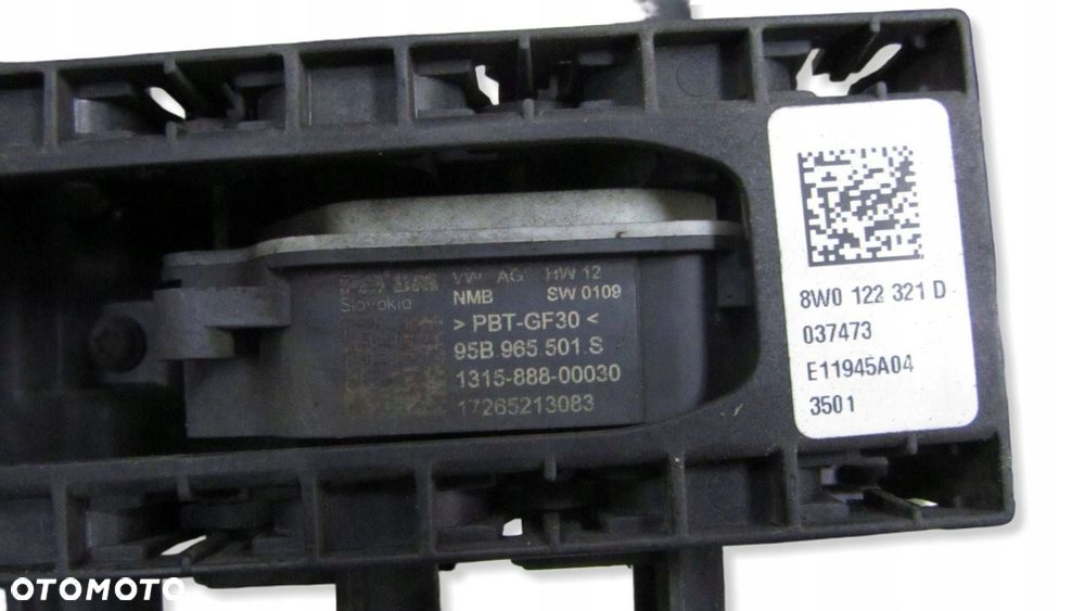 AUDI A4 B9 ŻALUZJA KIEROWNICA POWIETRZA 8W0122321D - 2