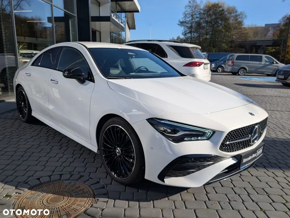 Mercedes-Benz CLA 200 AMG Line 7G-DCT - 4
