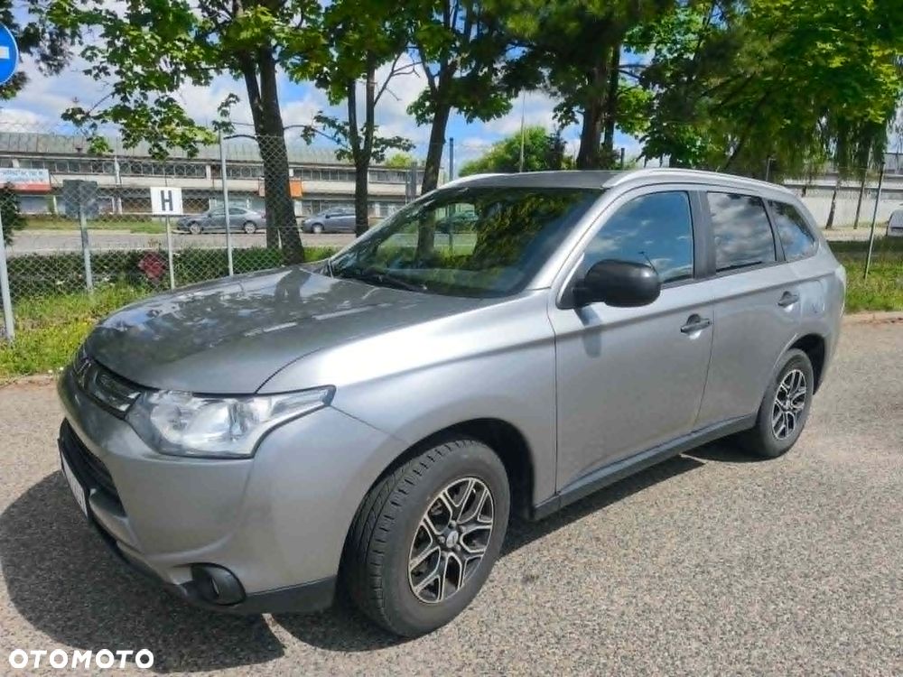 Mitsubishi Outlander 2.0 Intense + 2WD - 2