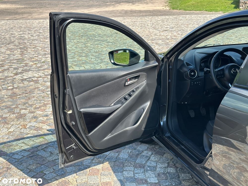Mazda 2 - 16