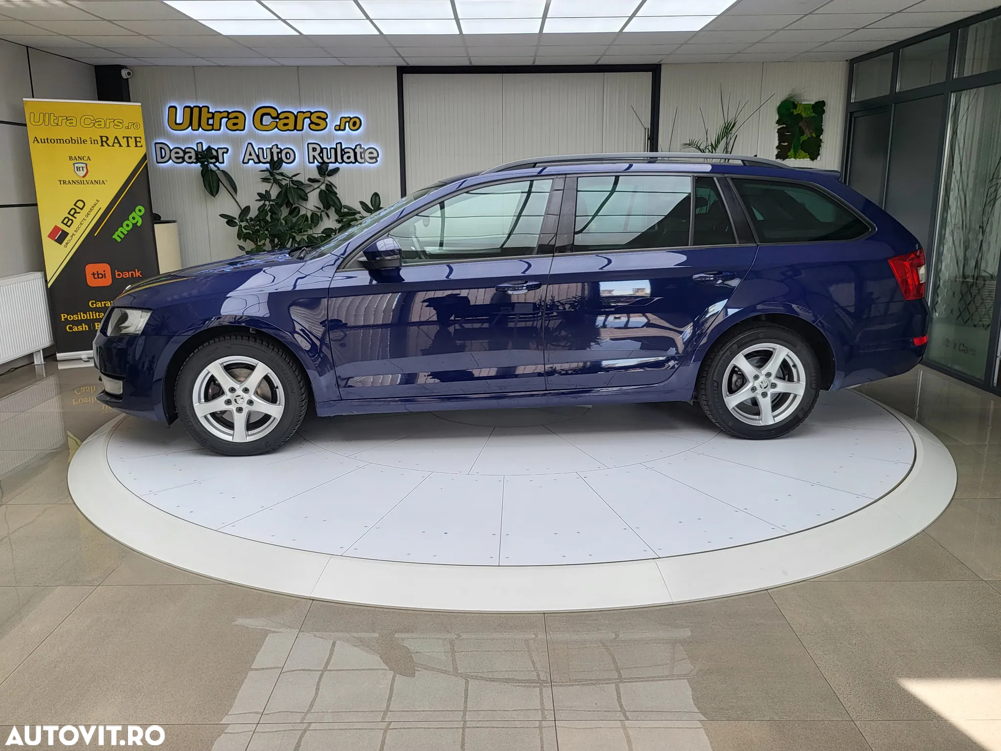 Skoda Octavia 1.6 TDI (Green tec) 4x4 Ambition - 2