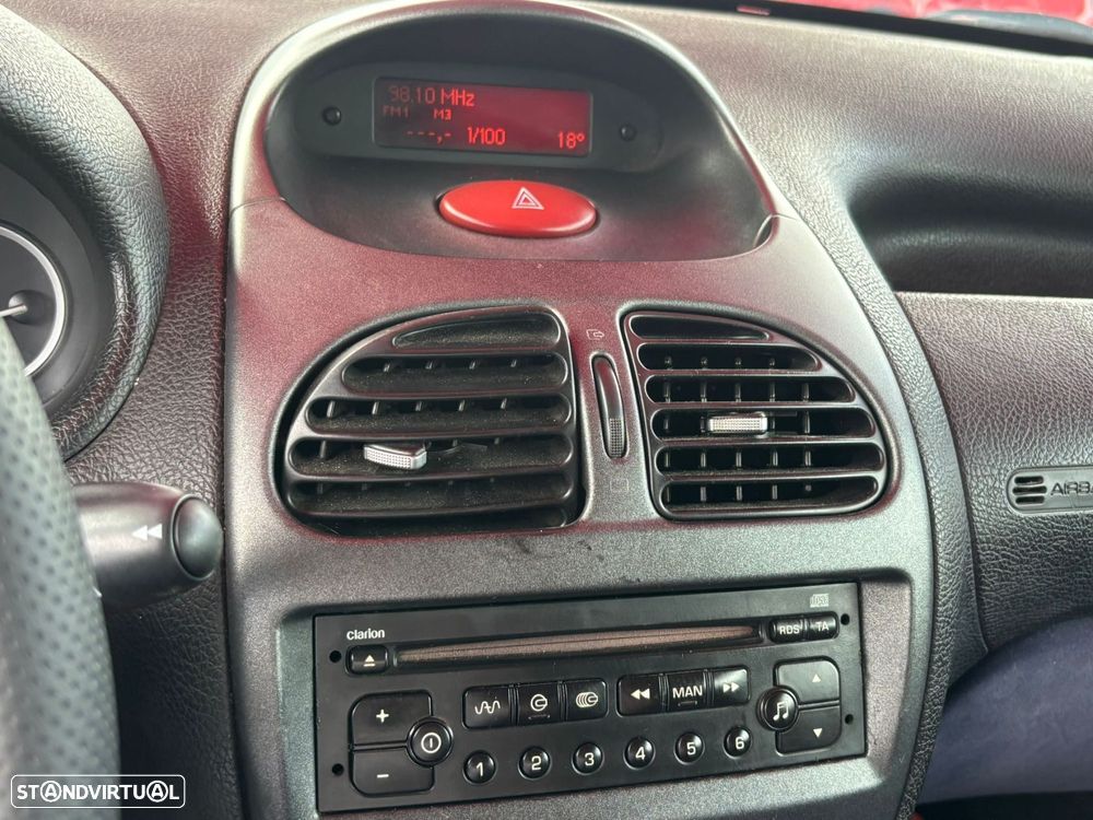 Peugeot 206 2.0 HDi XT - 12