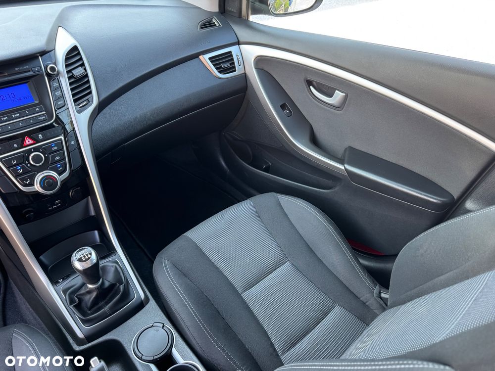 Hyundai i30 1.6 Style - 24