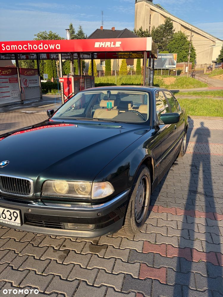 BMW Seria 7 - 4
