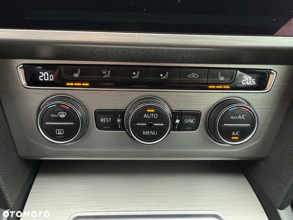 Volkswagen Passat Variant - 19