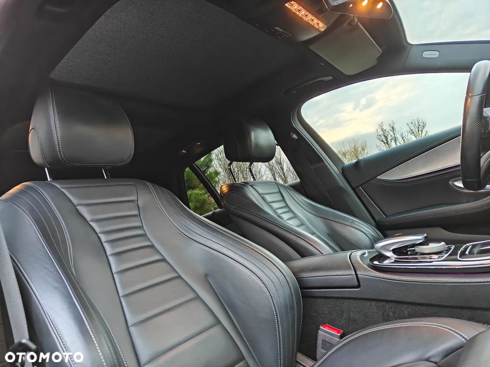 Mercedes-Benz Klasa E 220 d 4Matic 9G-TRONIC AMG Line - 11