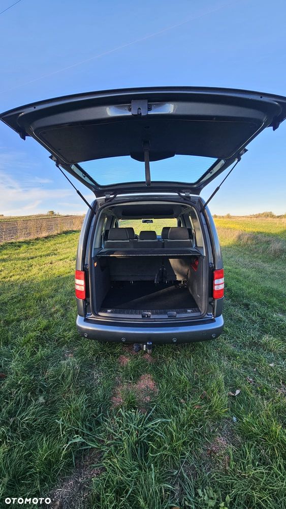 Volkswagen Caddy 2011