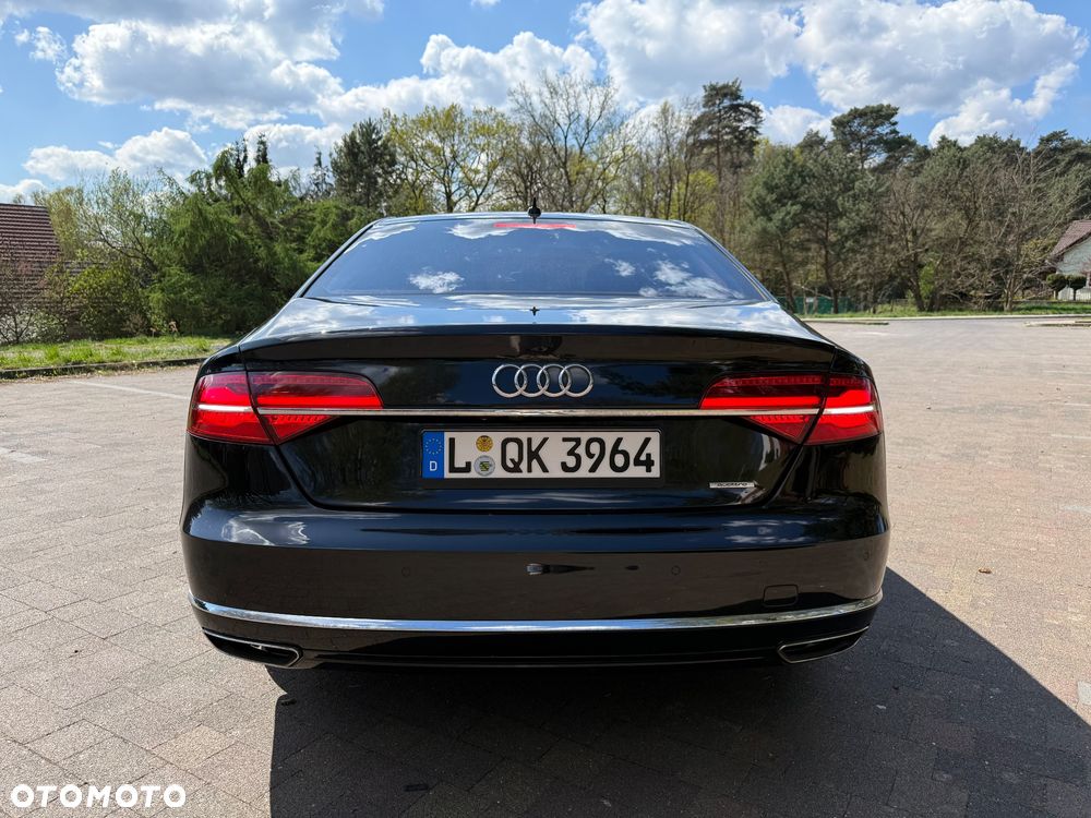 Audi A8 4.2 TDI L Quattro - 10