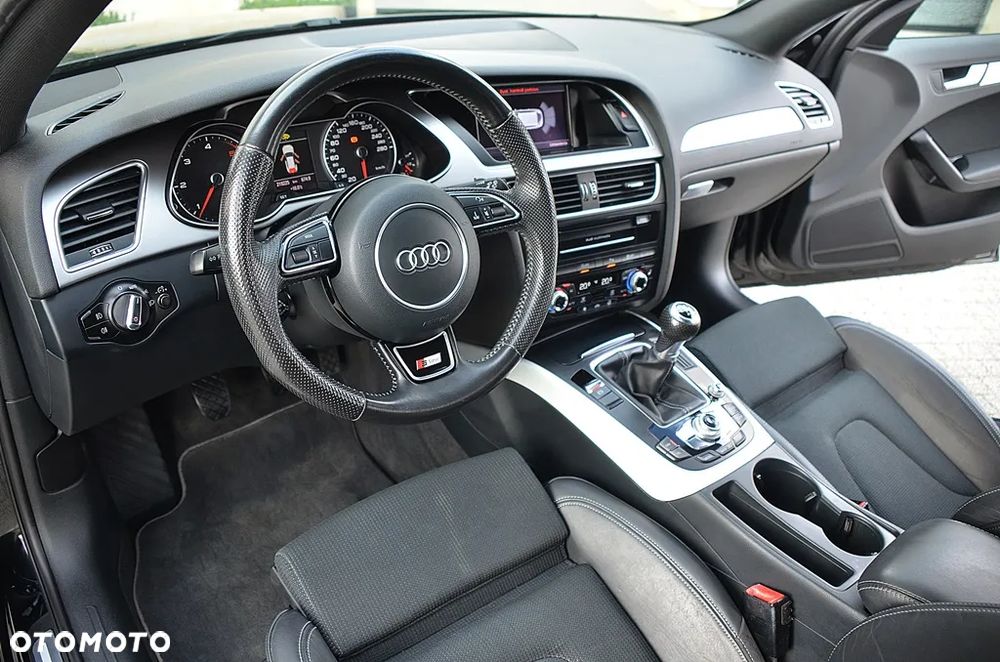 Audi A4 Avant - 33