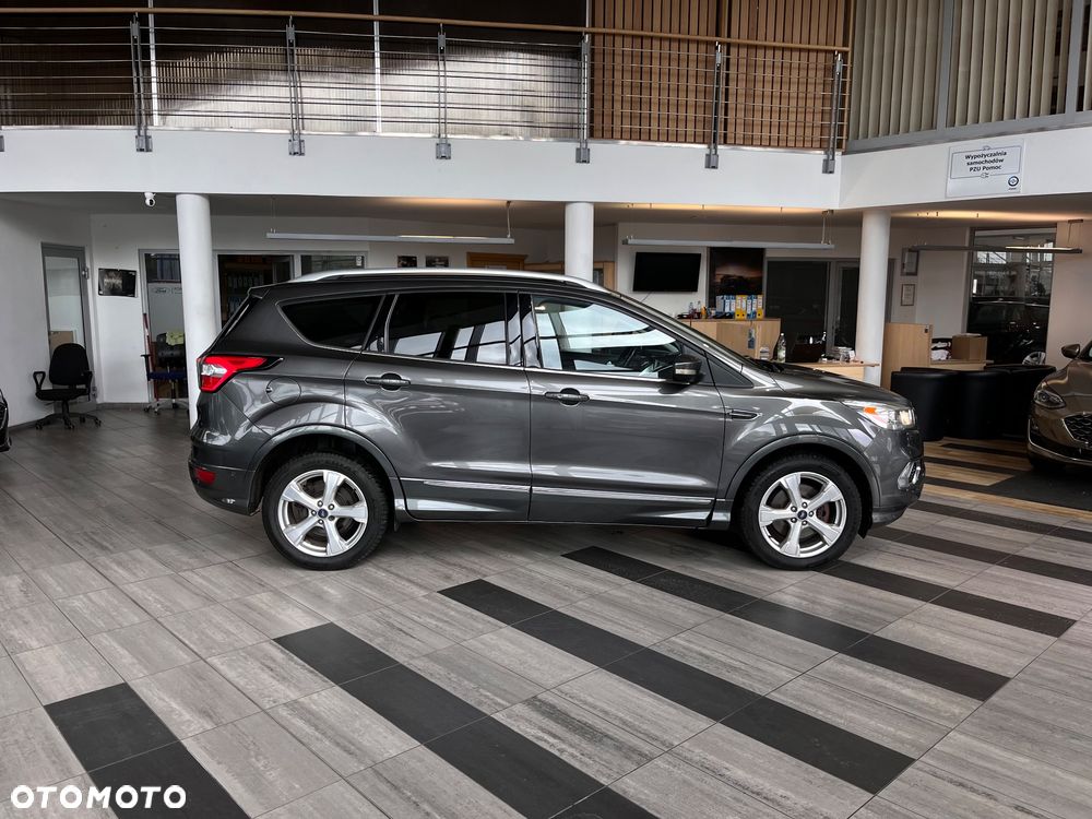 Ford Kuga Vignale 2.0 TDCi FWD - 4