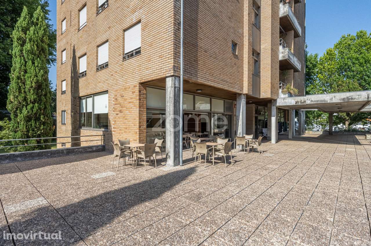 Espaço Comercial (Café) para Venda no Centro da Maia - Grande imagem: 5/17