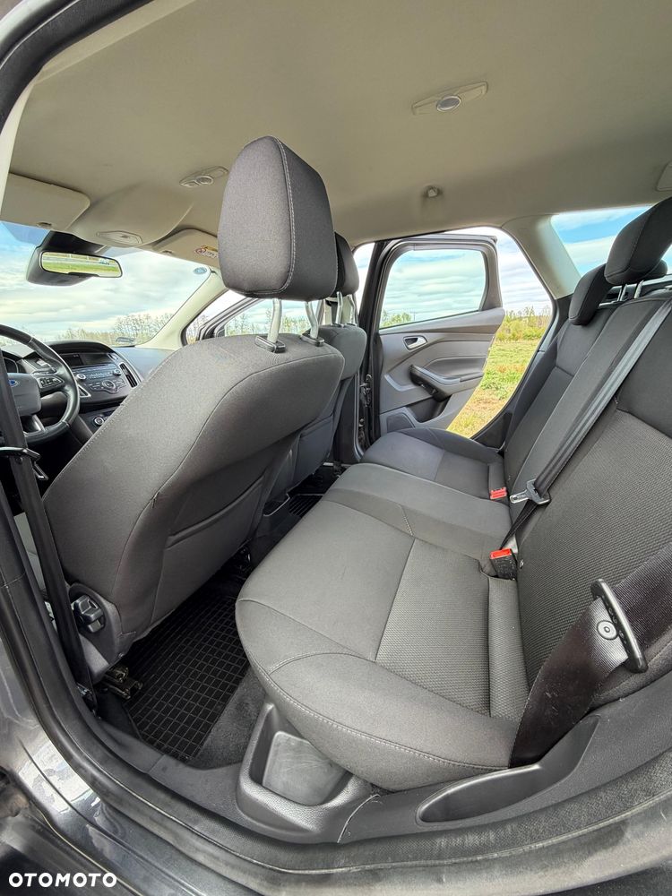 Ford Focus - 10