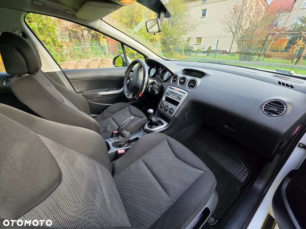 Peugeot 308 1.6 HDi Presence - 10