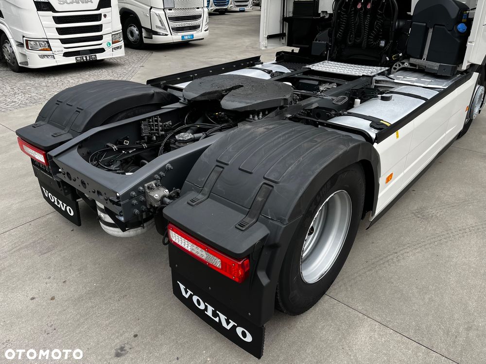 Volvo FH 500 // Standard // 2024 Rok // ACC // LED // GLOBE XXL // Parkclima // Gotowy do jazdy ! - 11