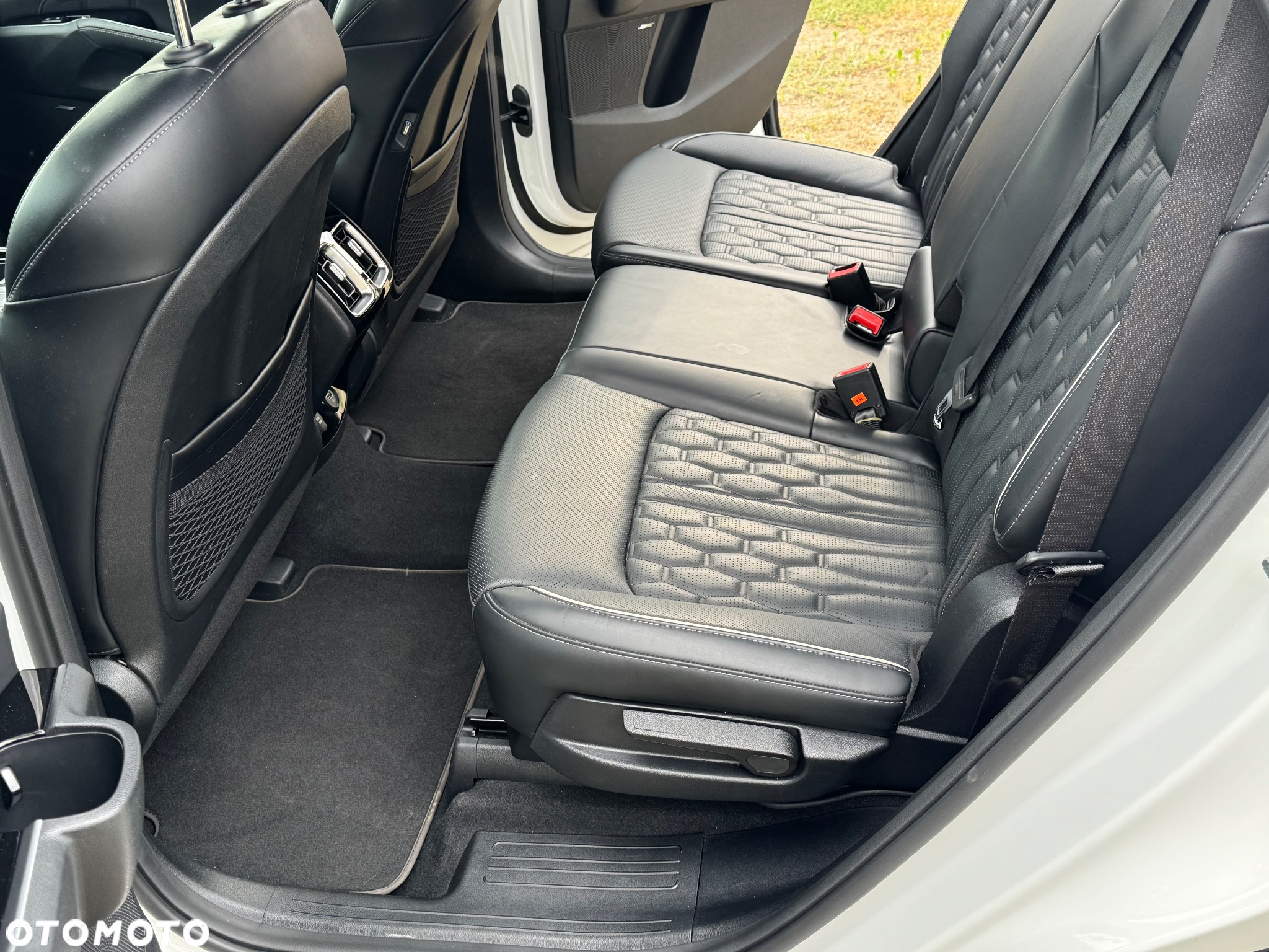 Kia Sorento 1.6 T-GDI PHEV AWD Platinum - 13