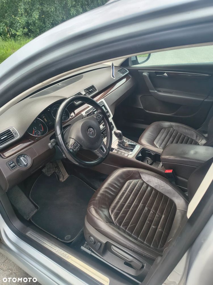 Volkswagen Passat 2.0 TDI Comfortline DSG - 7